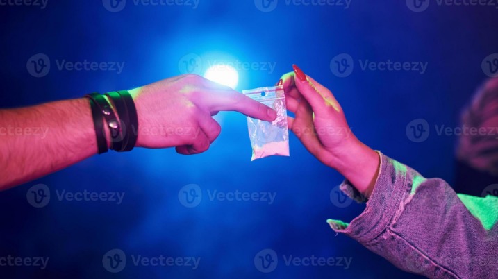 buying drugs on darknet